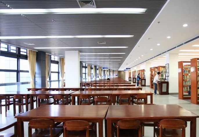 推動(dòng)新時(shí)代大學(xué)校園文化建設(shè)敘述！